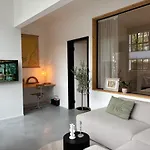 公寓 Het Klaslokaal In De Oude School Met Tuin