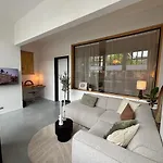 公寓 Het Klaslokaal In De Oude School Met Tuin