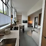 Het Klaslokaal In De Oude School Met Tuin * 海尔伦