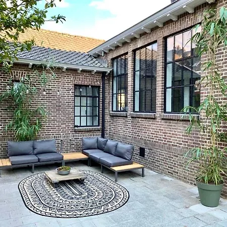 Het Klaslokaal In De Oude School Met Tuin Lejlighed