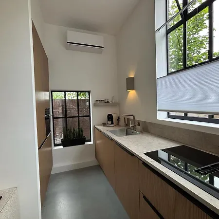 Het Klaslokaal In De Oude School Met Tuin *