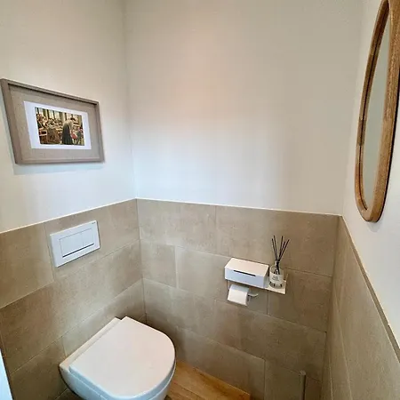 公寓 Het Klaslokaal In De Oude School Met Tuin 海尔伦