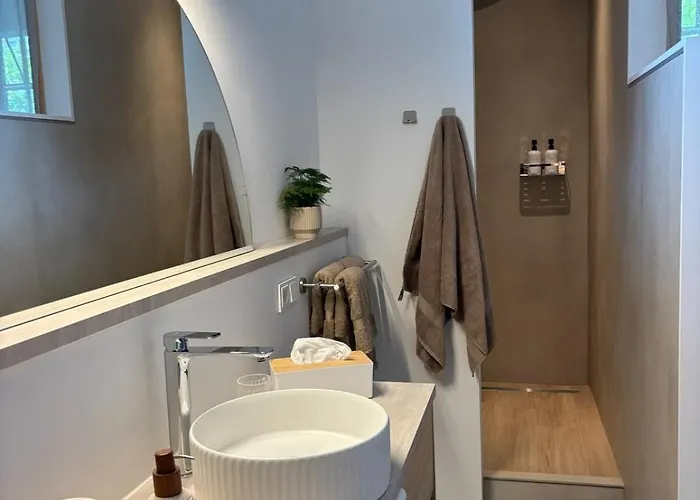 Lejlighed Het Klaslokaal In De Oude School Met Tuin *