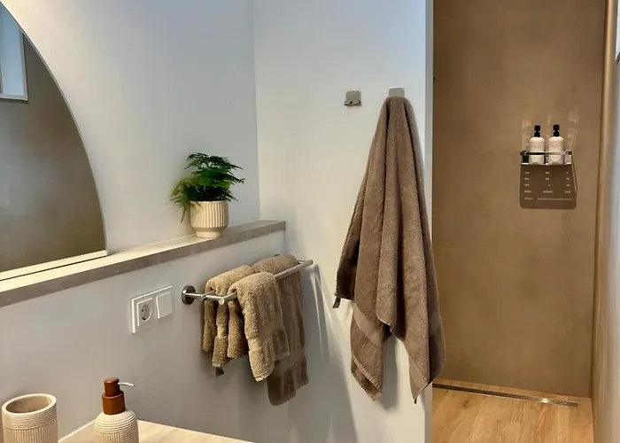 شقة Het Klaslokaal In De Oude School Met Tuin *