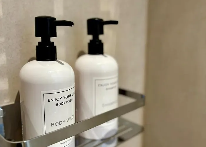 Het Klaslokaal In De Oude School Met Tuin * هيلين