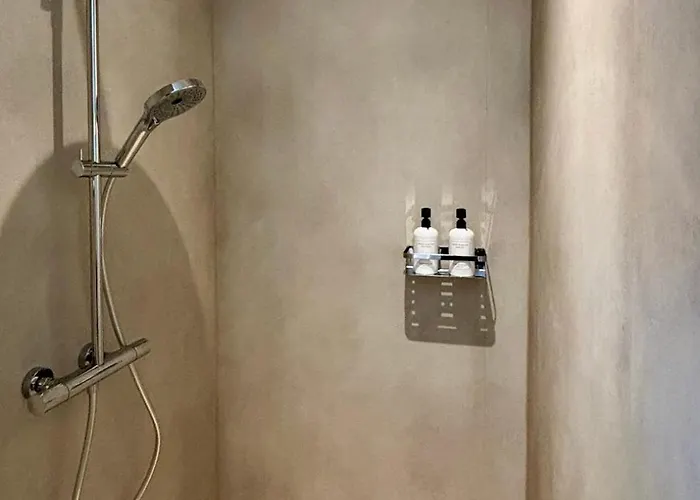 شقة Het Klaslokaal In De Oude School Met Tuin *