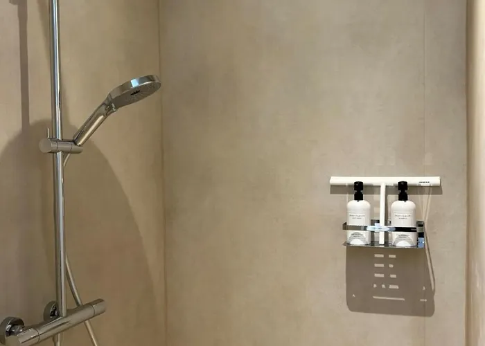 شقة Het Klaslokaal In De Oude School Met Tuin *