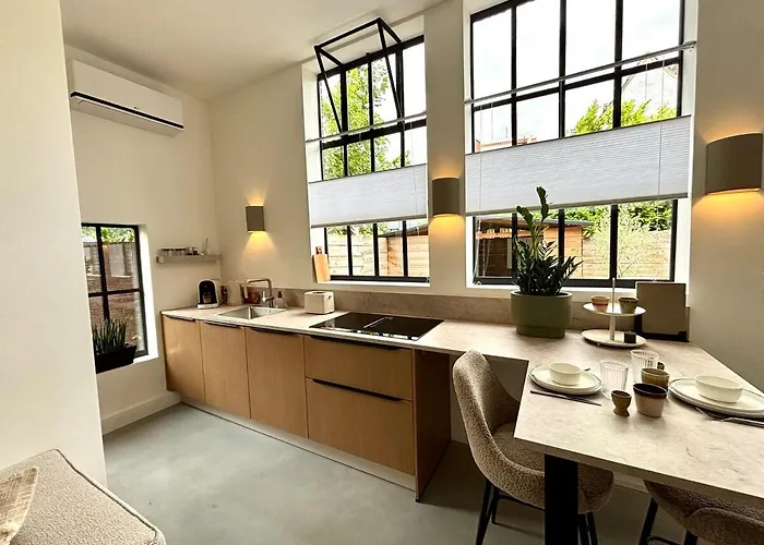 Het Klaslokaal In De Oude School Met Tuin