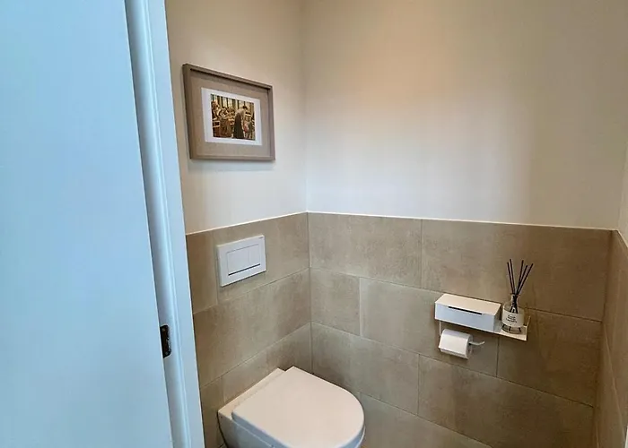 Lejlighed Het Klaslokaal In De Oude School Met Tuin Heerlen