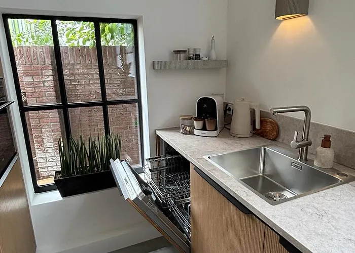 Het Klaslokaal In De Oude School Met Tuin Lejlighed