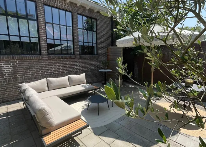 Het Klaslokaal In De Oude School Met Tuin